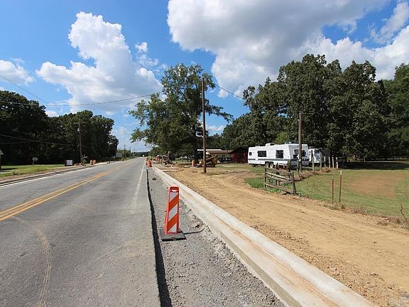 4th image of 215 Highway 286 E