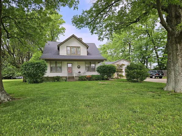 251 Grandview Dr, Fort Mitchell, KY 41017