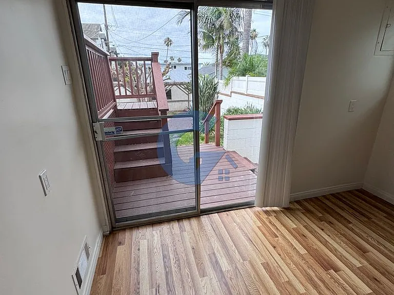1641 Law St — Photo 27