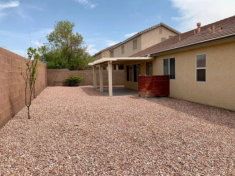 3821 Bombastic Ct — Photo 37