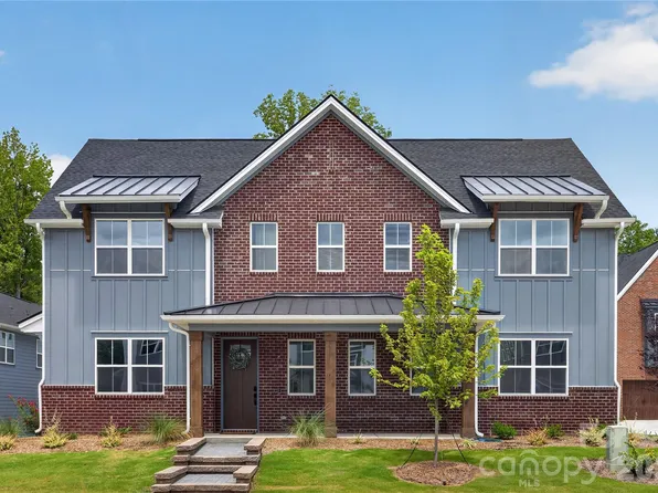 409 Celestial Dr, Tega Cay, SC 29708