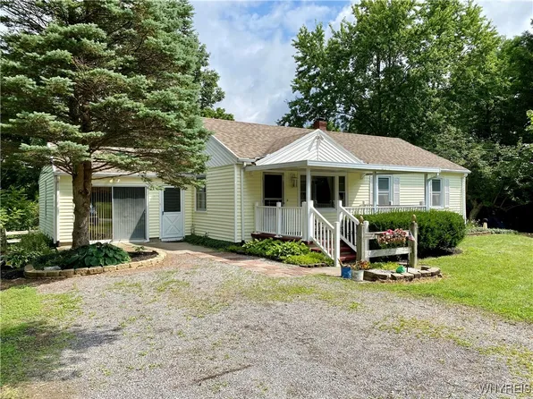 4923 Batavia Bethany Townl Rd, Batavia, NY 14020