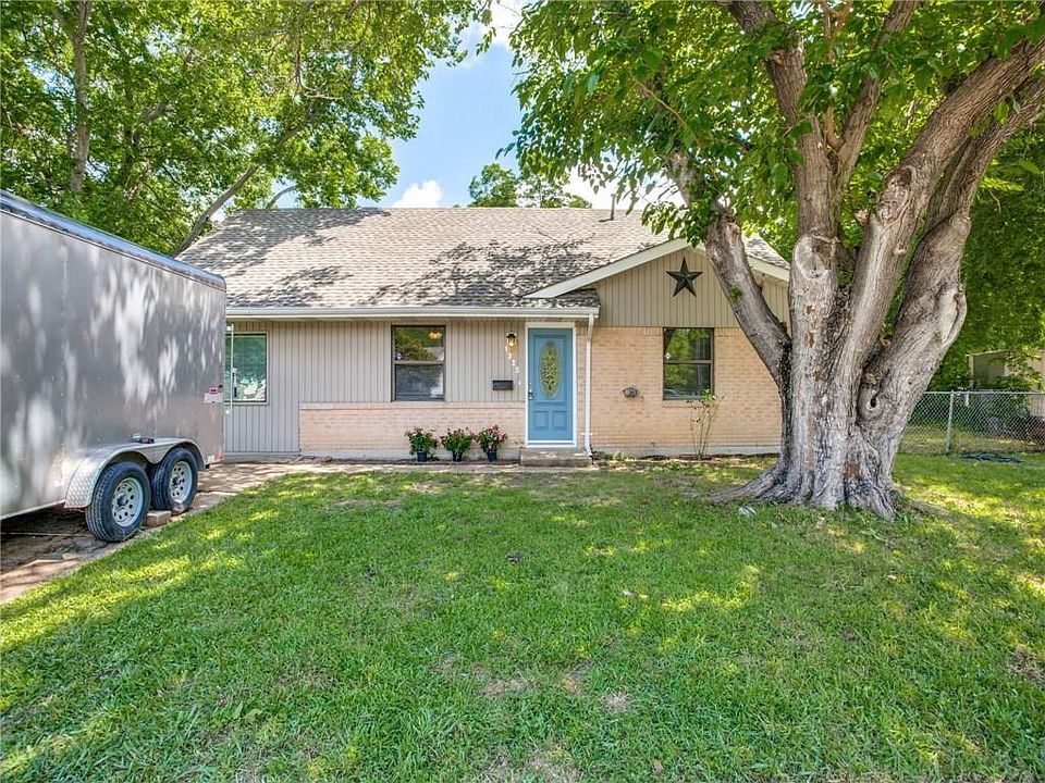 1st image of 1325 Rosewood Hills Dr