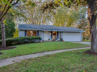 6 Huegel Ct, Madison, WI 53719