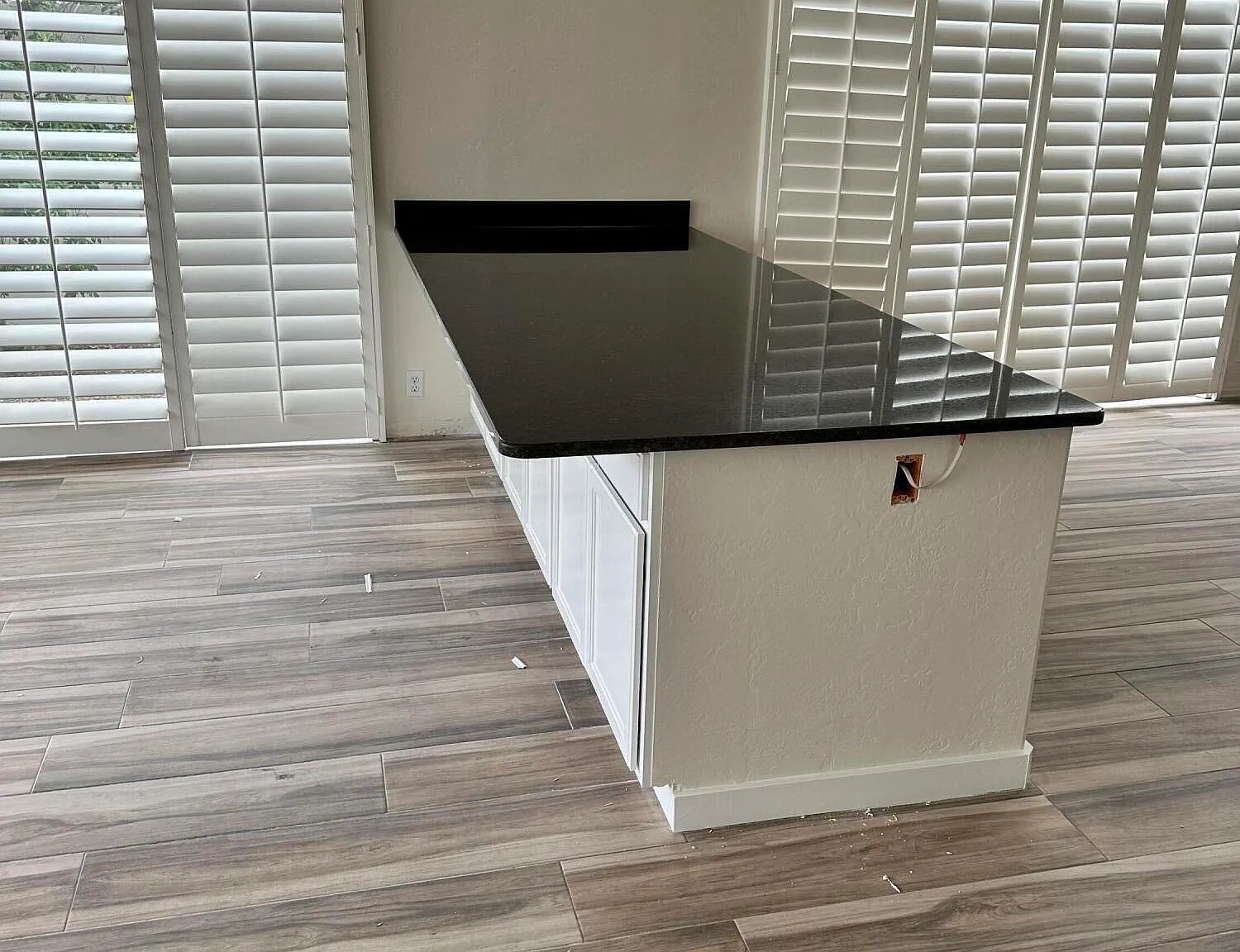 2 bed, 2.0 bath, 1888 sqft, $4,500 — Photo 4