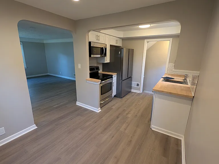 8900 Fernhill Ave — Photo 15