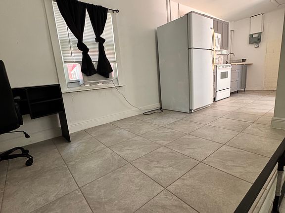 2nd image of 3841 Arlington St