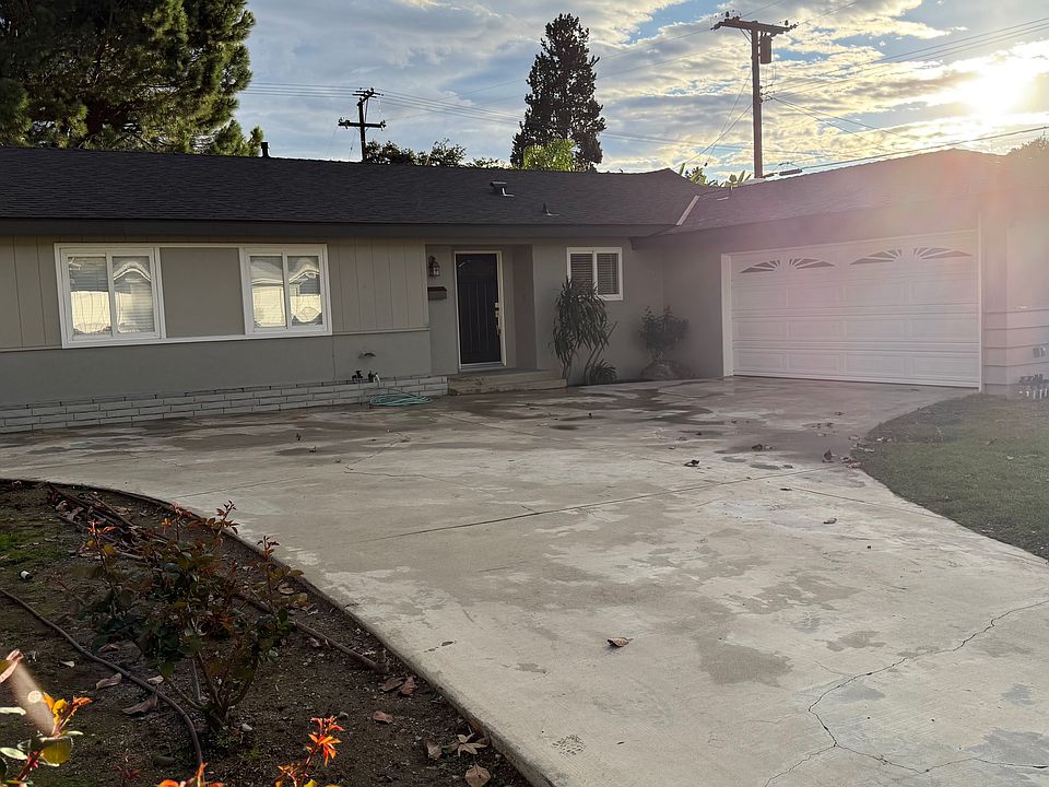 1st image of 1336 E Dalton Ave