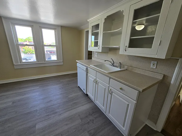 23 Brown St #C-3 — Photo 8