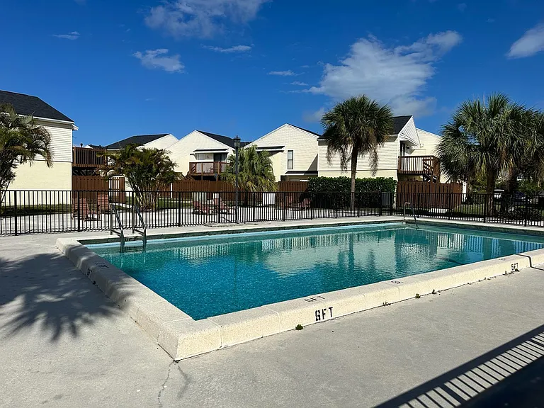 637 Executive Center Dr #N203 — Photo 13