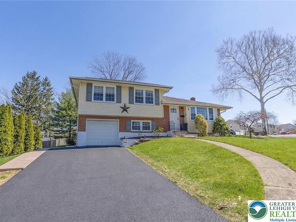 1st image of 3080 Shakespeare Rd