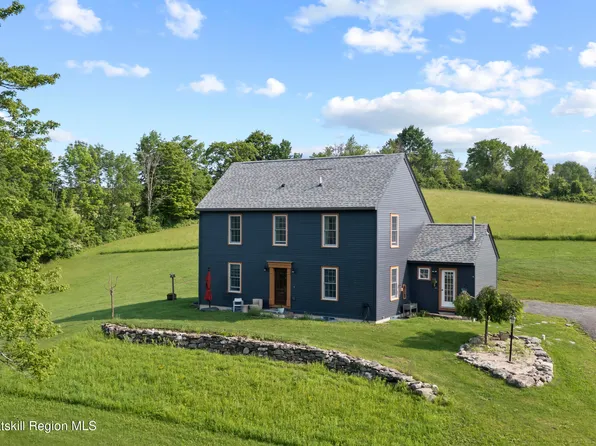 307 Pratt Hill Road, Chatham, NY 12037