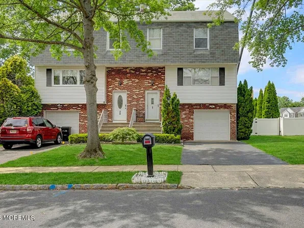 30 Dortmunder Drive, Manalapan, NJ 07726