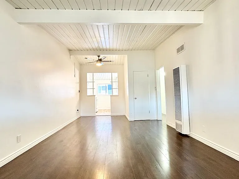 4115 Palmwood — Photo 2