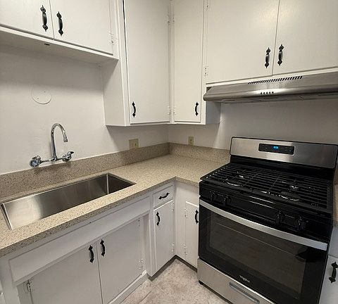 2nd image of 8514 Lemon Ave