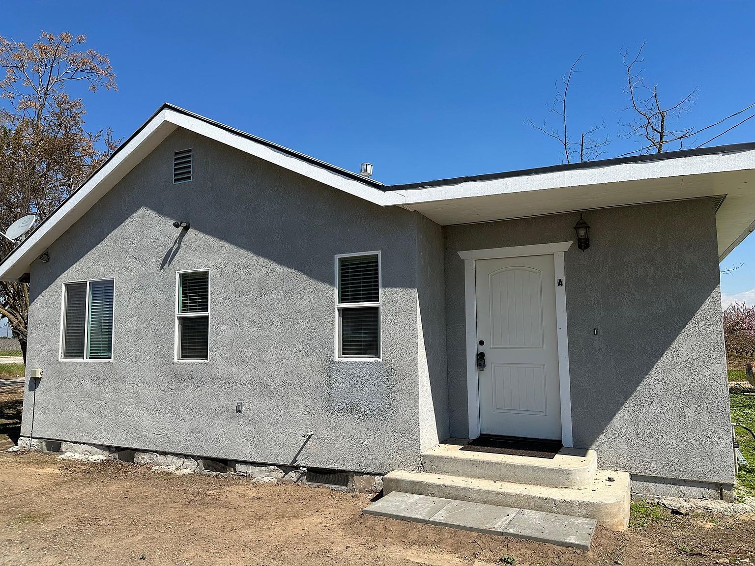 13849 E Kings Canyon Rd, Sanger, CA 93657 Zillow