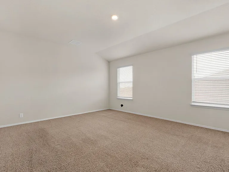 10404 Howgate — Photo 14