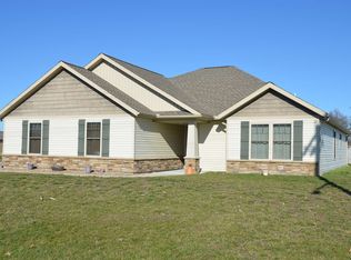 4060 N Portersville Rd, Jasper, IN 47546