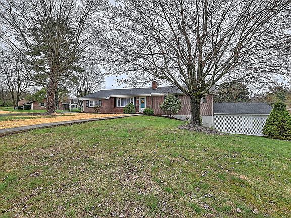 5th image of 104 Green Hill Dr