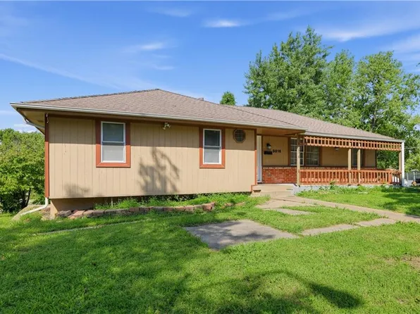 9816 Bellaire Ave, Kansas City, MO 64134
