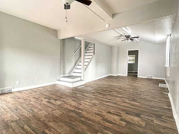 2nd image of 310 Marlow St