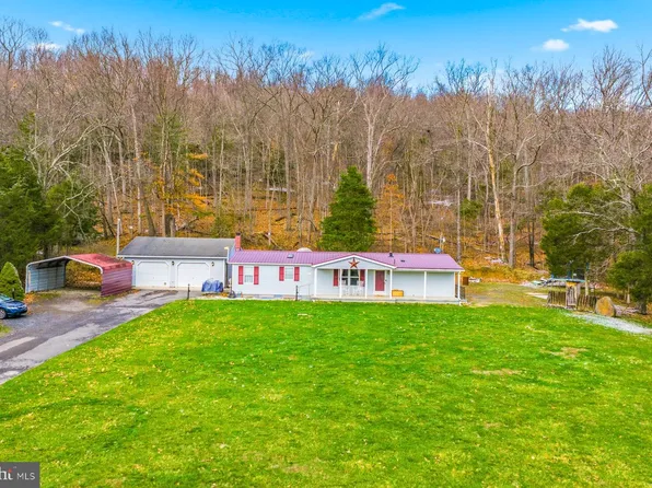 14622 Hollow Rd, Hancock, MD 21750