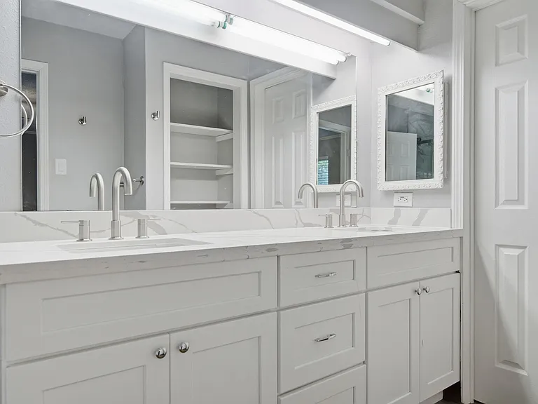 7019 Oak Bough Dr — Photo 9