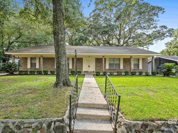 2308 Lantern Ln W, Mobile, AL 36693