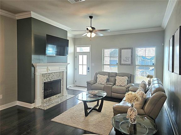 5th image of 633 High Ridge Loop