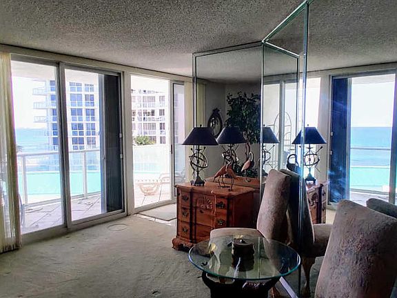 5th image of 16445 Collins Ave APT 722
