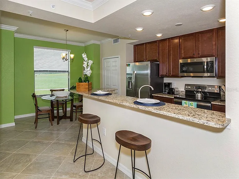 5548 Palmer Cir #103 — Photo 7