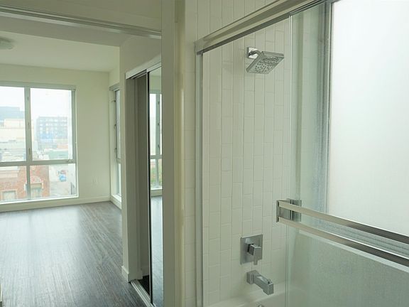 2nd image of 525 Santa Monica Blvd APT 303