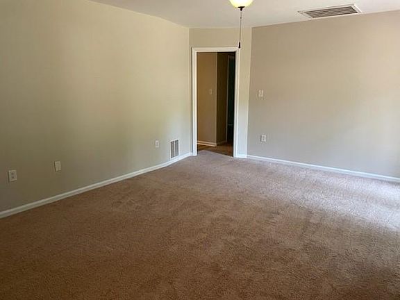 3rd image of 1023 Conestoga Dr