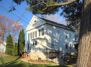 30 Short Beach Rd, Branford, CT 06405