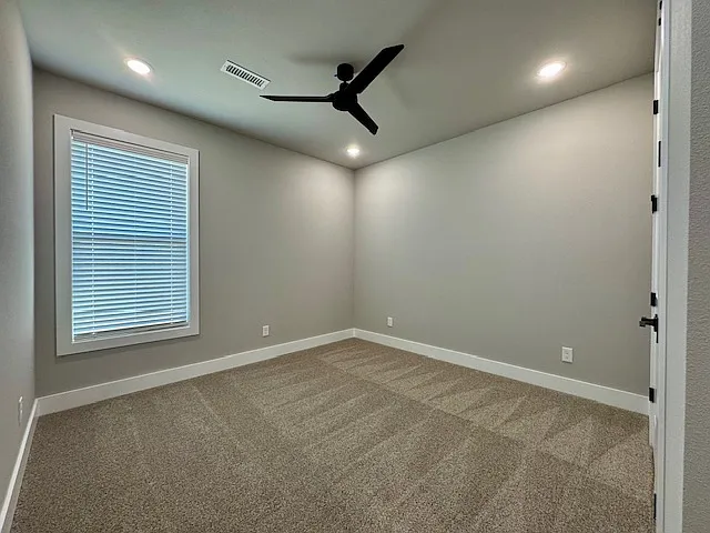 1700 Jensen Ave — Photo 21