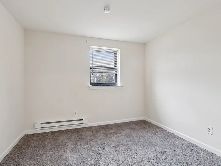Springfield Green Apartments — Photo 73