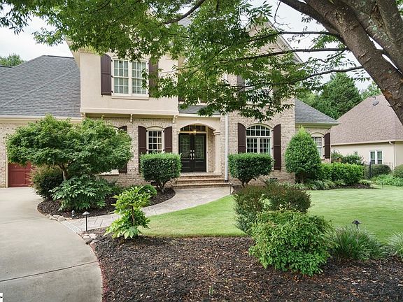 3rd image of 208 Chancellors Park Ct