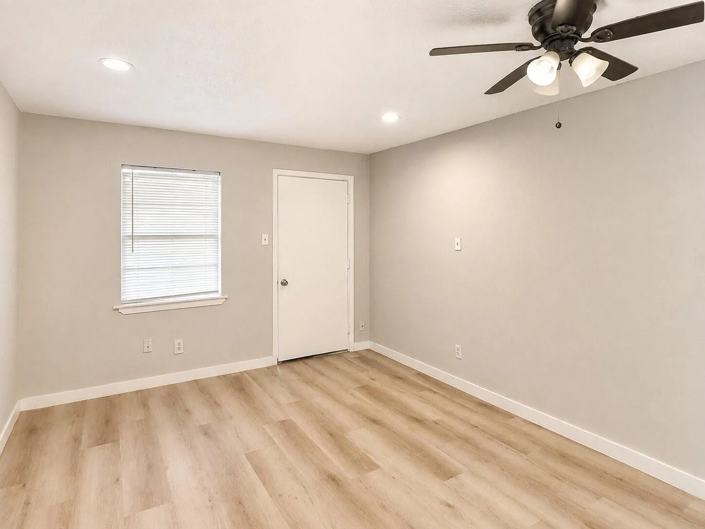 2 bed, 1.0 bath, 750 sqft, $1,150 — Photo 4