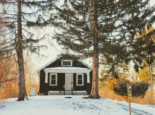 6111 State Farm Rd, Guilderland, NY 12084