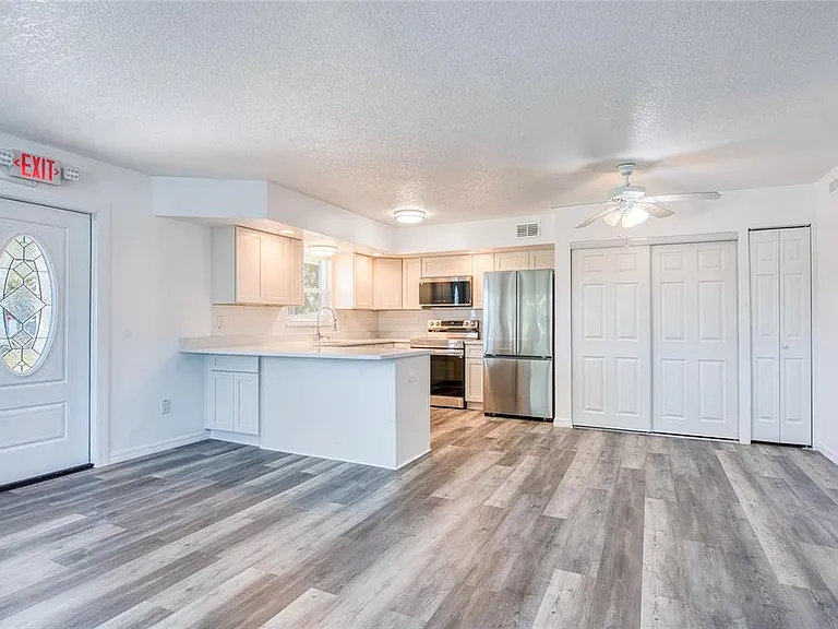 717 E Gulf Blvd #2 — Photo 51