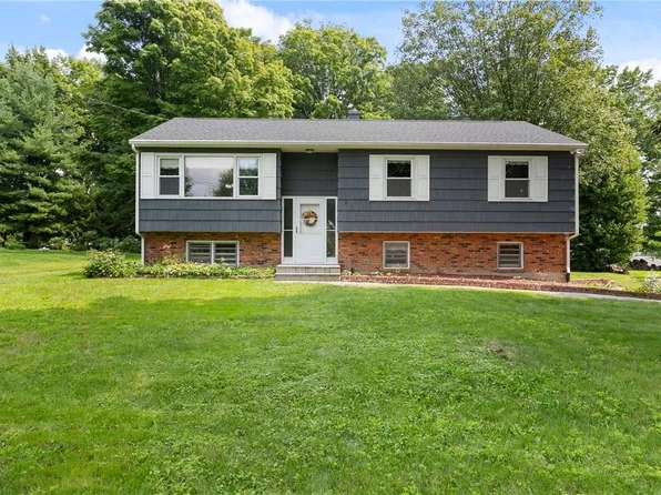 5 Summit Road, Mahopac, NY 10541