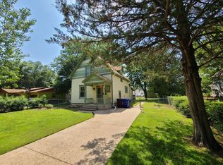 116 S Pine St, Lindsborg, KS 67456
