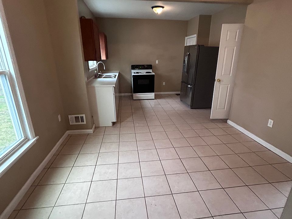2nd image of 710 Church St