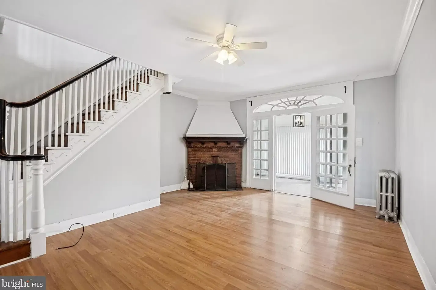 4 bed, 1.5 bath, 1664 sqft, $2,500 — Photo 2