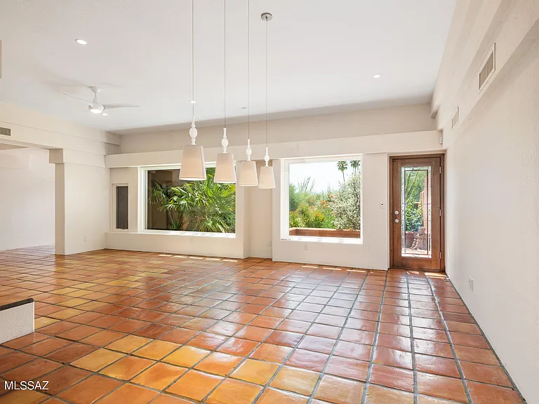 6561 N Avenida De Posada — Photo 11