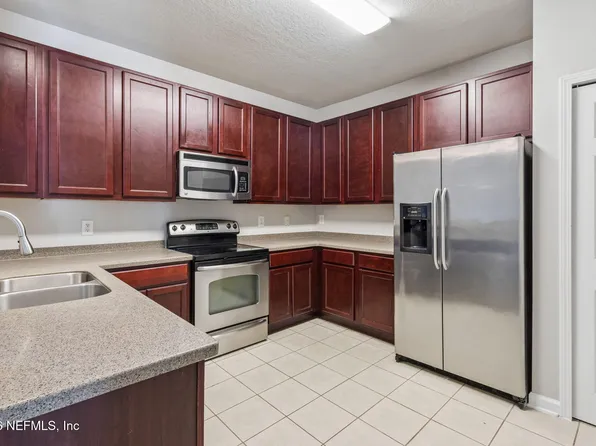 4917 KEY LIME Drive #202, Jacksonville, FL 32256
