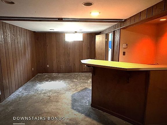 4th image of 2516 NE Dekum St