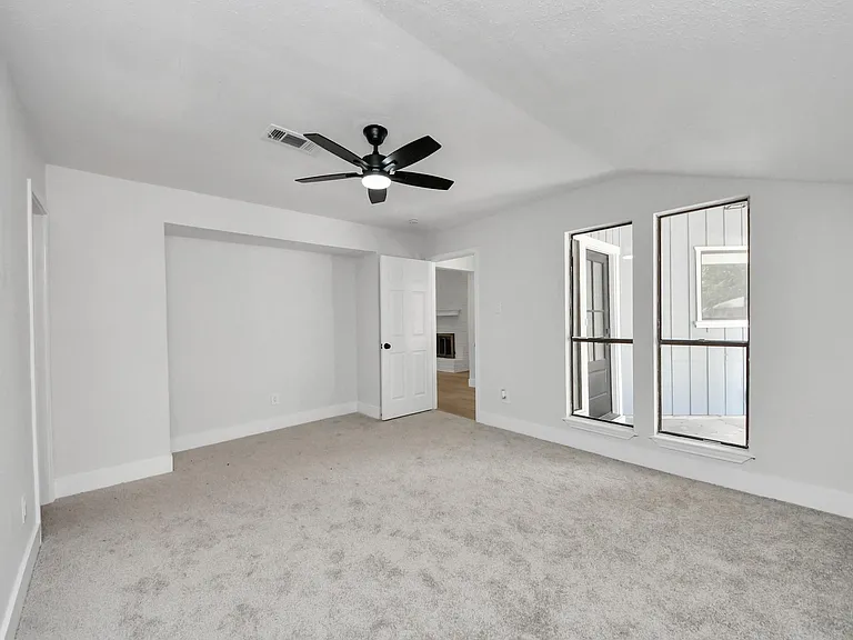 7427 Willow Oak Dr — Photo 8