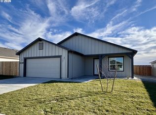 874 NE Laurel Springs Dr, Hermiston, OR 97838