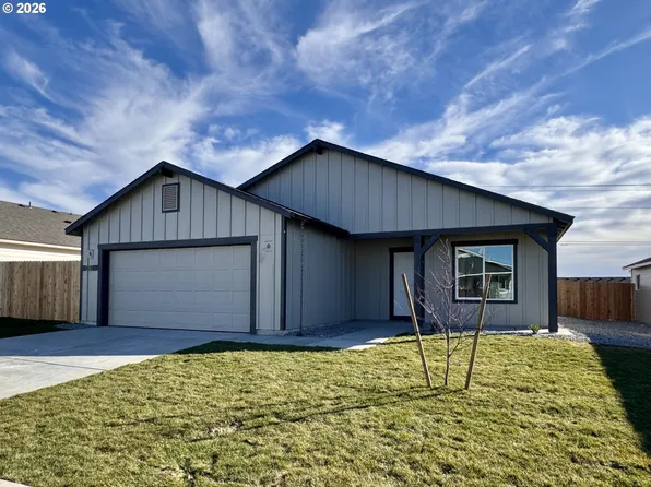 874 NE Laurel Springs Dr, Hermiston, OR 97838